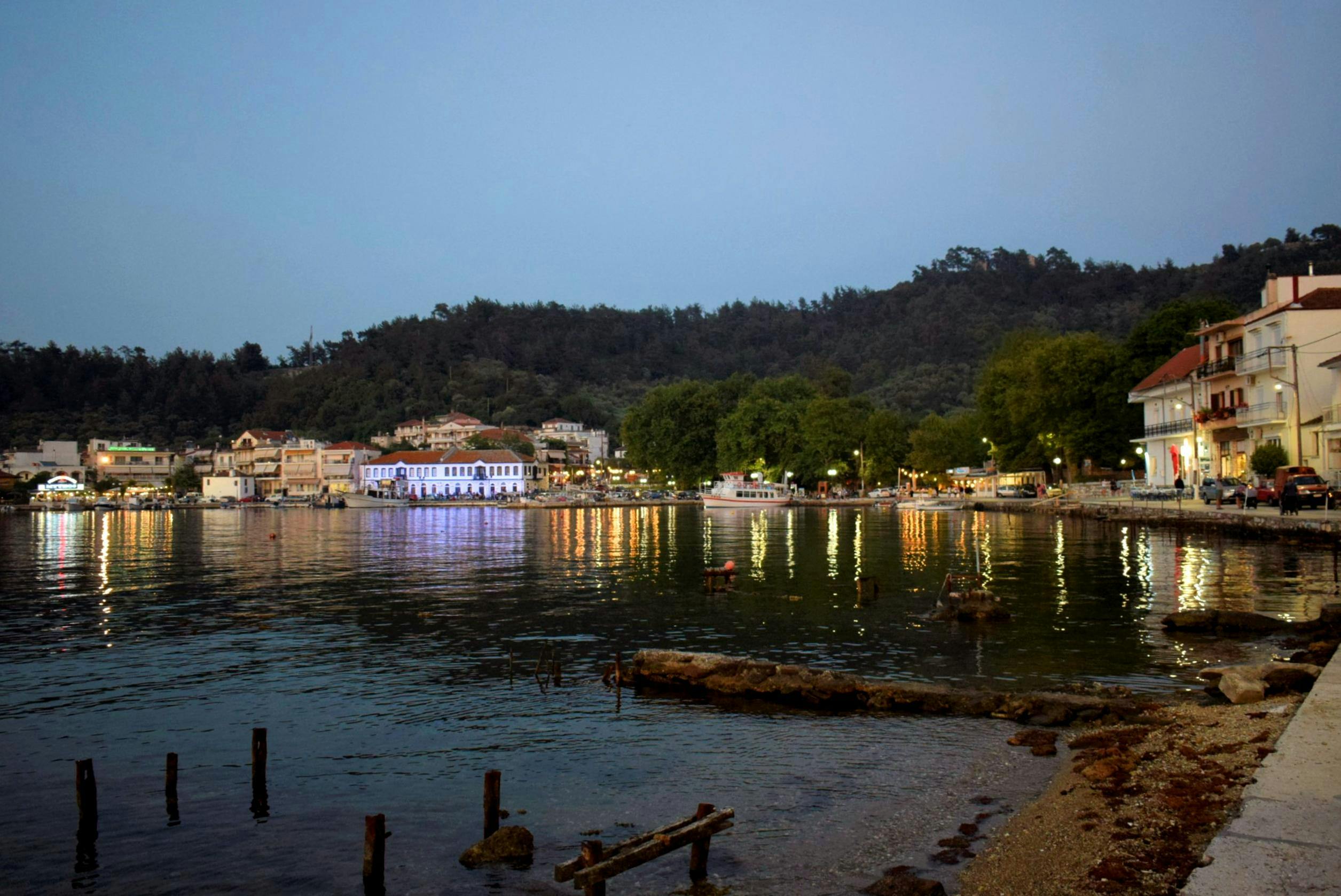 Thassos by night