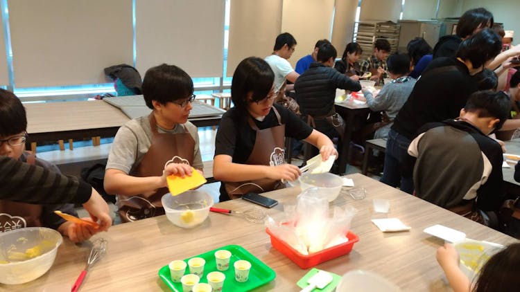 Ni Hao Taipei: DIY pineapple cakes and hot spring bath tour