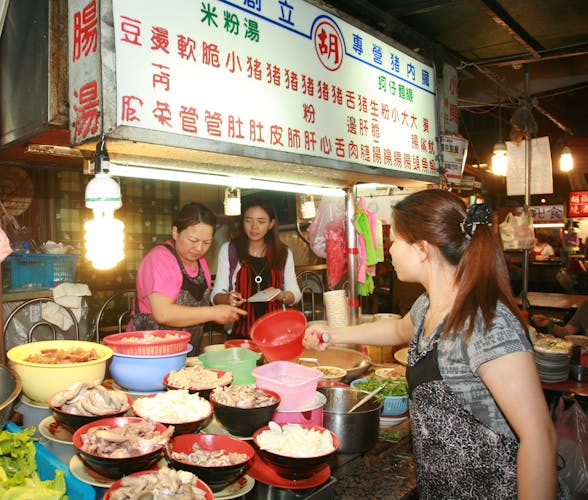 Ho Ja Taipei: Din Tai Fung soup dumplings and night market food tasting