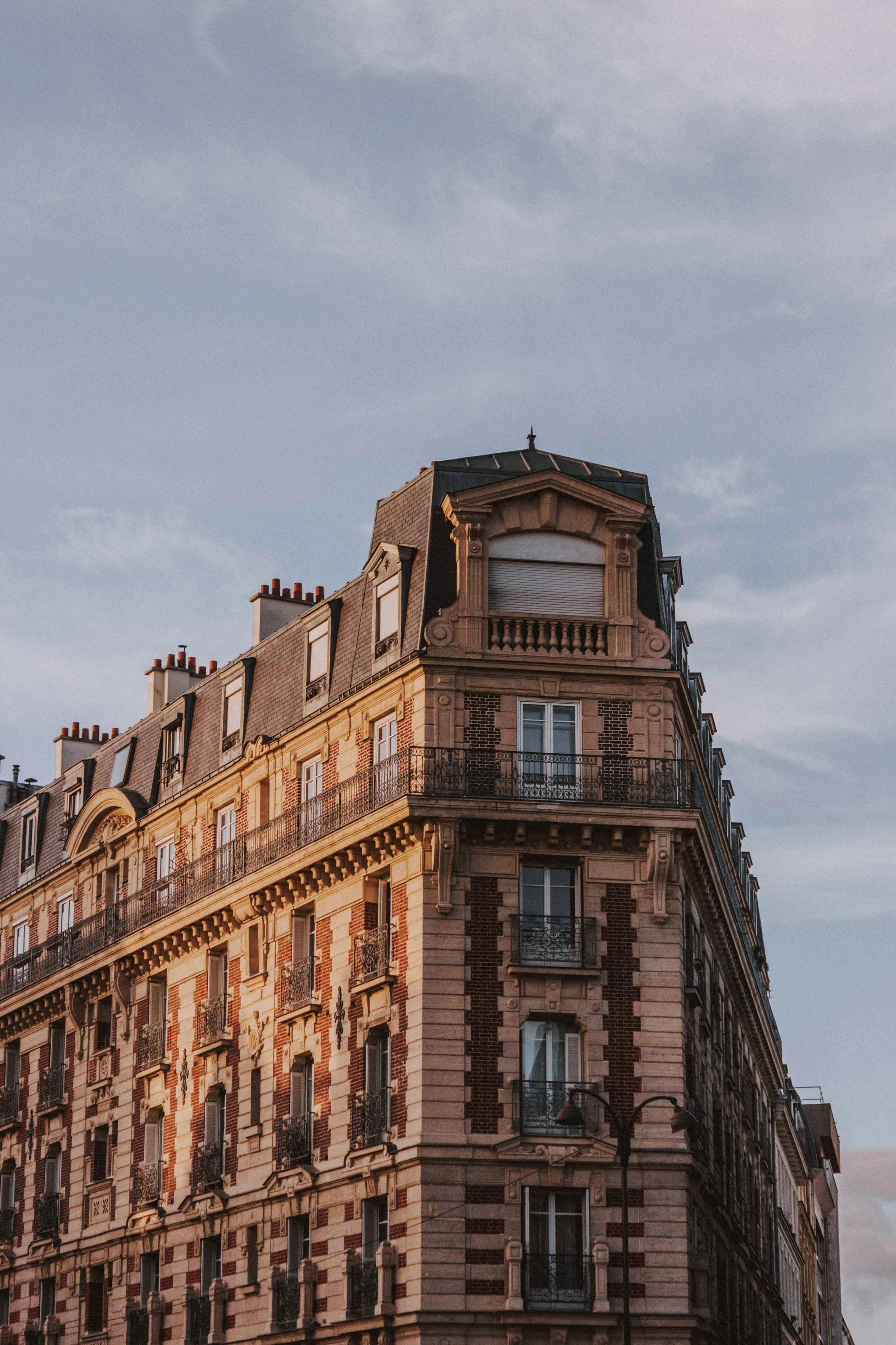 Bastille's architecture and artisans self-guided walking tour