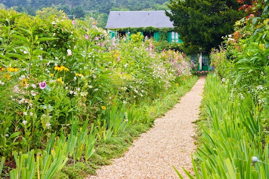 Half-day excursion to Giverny from Paris
