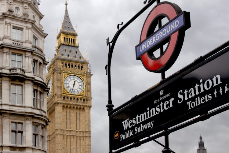 Westminster famous sites self-guided audio walking tour