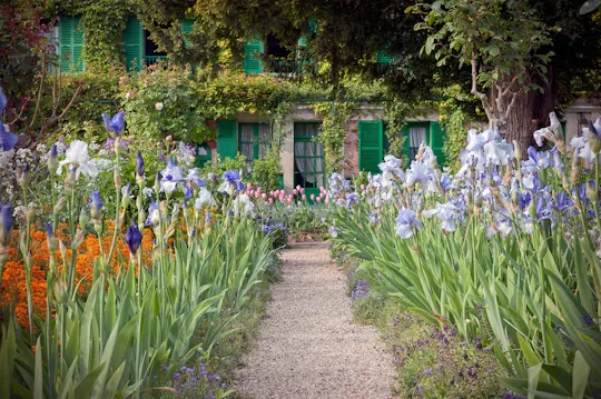 Excursion to Giverny and Marmottan Monet Museum