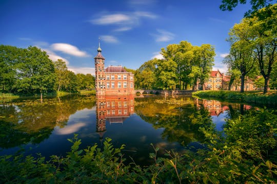 Self guided tour with interactive city game of Breda