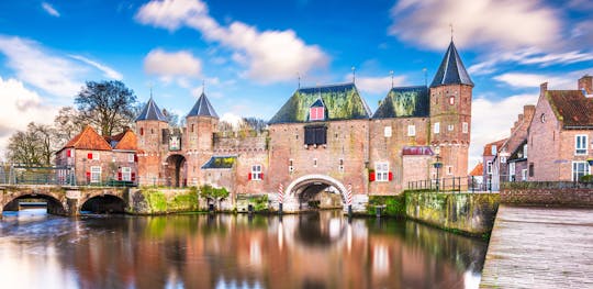 Self guided tour with interactive city game of Amersfoort
