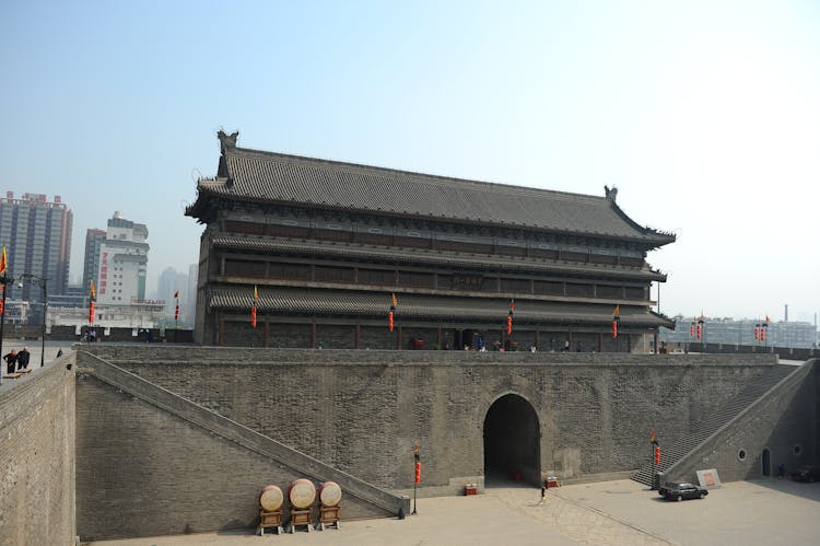 Full-day tour in Xi'an with Terra-Cotta Warriors, Big Wild Goose Pagoda, and City Wall