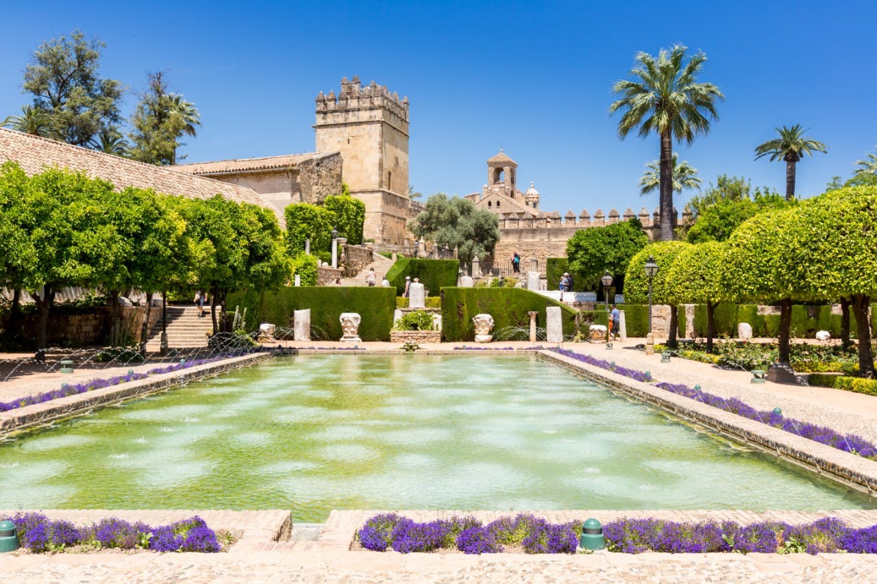 Guided tour of the Jewish Quarter and Alcázar Musement