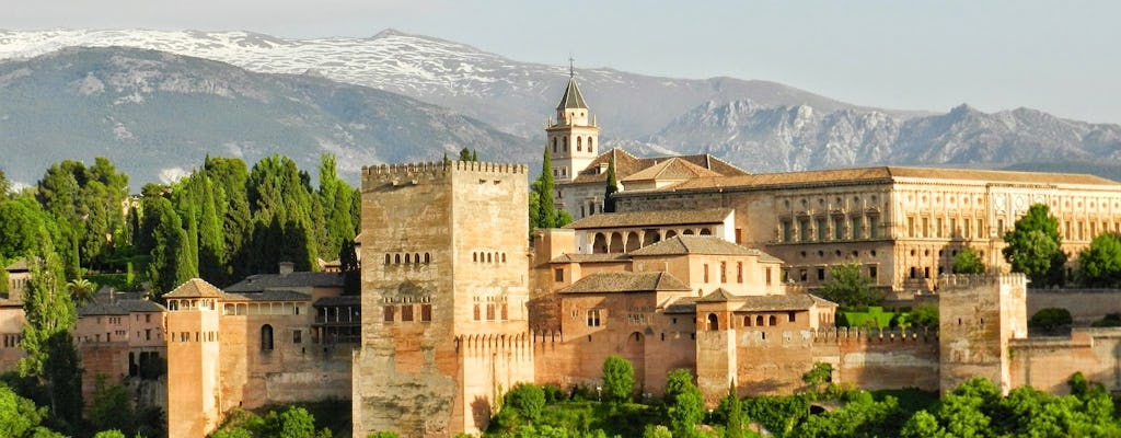 Accès complet à l'Alhambra avec visite guidée coupe-file