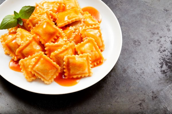 Advanced online masterclass on 3 ravioli variations with tomato sauce
