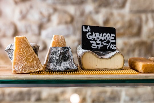 Walking tour of Le Marais with wine & cheese tasting