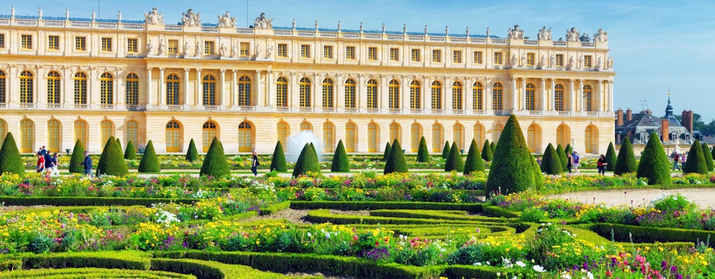 Visita privada al Palacio de Versalles con recorrido en coche de golf por los jardines