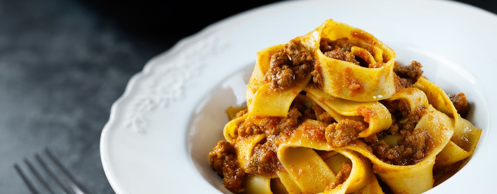 Online masterclass on pasta ribbons and ragù sauce