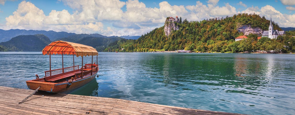 Viagem de um dia para o verão para o Lago Bled de Pula