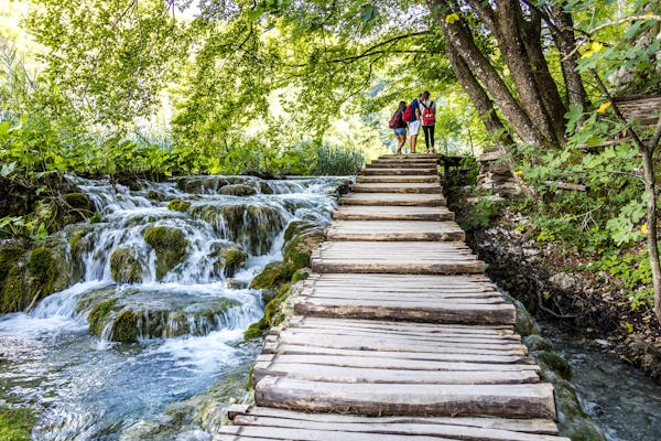 Viagem guiada de um dia aos lagos Plitvice saindo de Rovinj