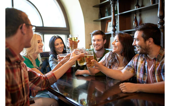3-hour beer walking tour with dinner in Prague