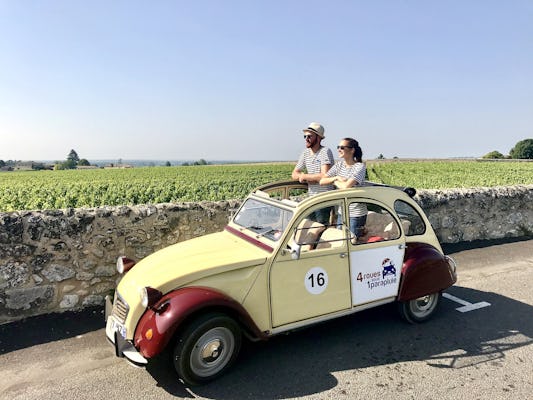 Private Saint-Emilion wine tour in a 2CV vintage car from Bordeaux