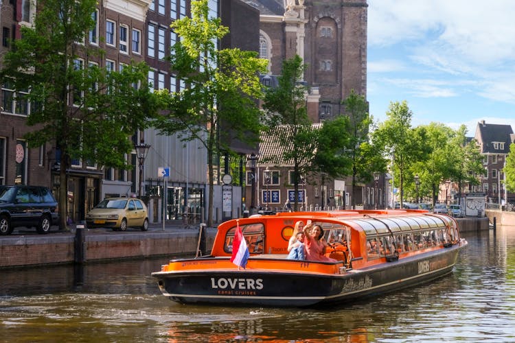 Madame Tussauds Amsterdam fast-track ticket and one-hour canal cruise