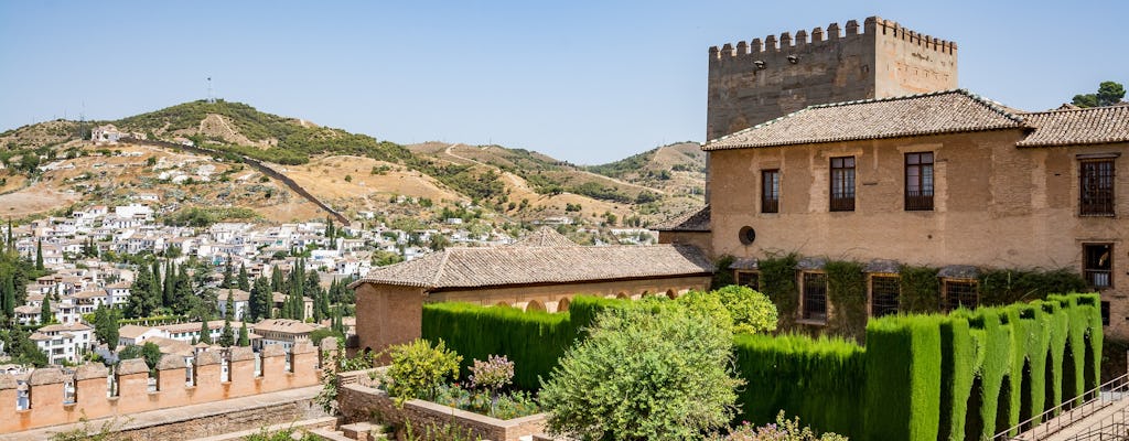 Visita guiada pela Alhambra e por Granada saindo de Sevilha