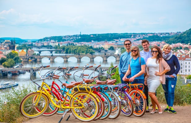 Sieben beste Aussichten auf die Prager E-Bike-Tour