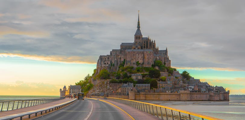 Private day trip to Mont Saint-Michel and Honfleur from Le Havre
