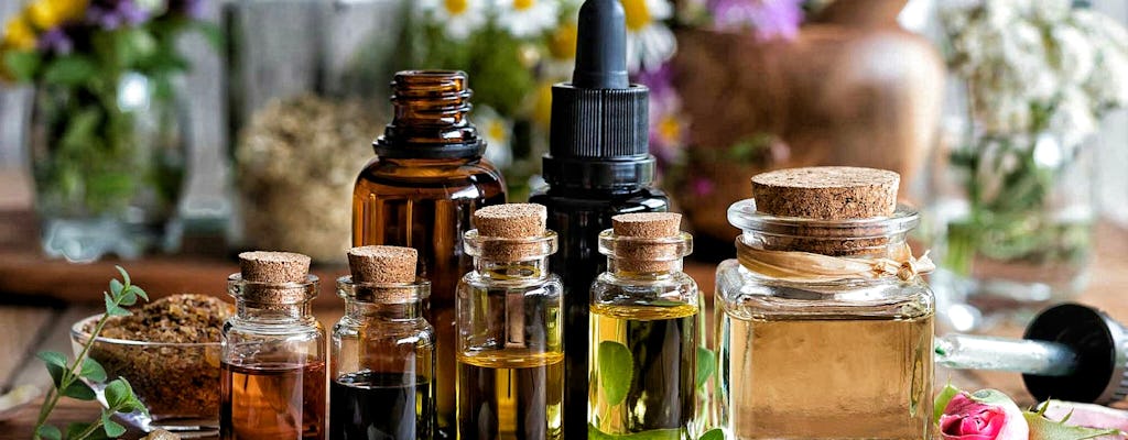 Virtual perfume masterclass with shipping of essential oils