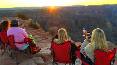 Excursão turística ao pôr do sol no oeste do Grand Canyon saindo de Las Vegas