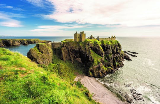 Visite en petit groupe du château de Dunnottar et du Royal Deeside au départ d'Aberdeen