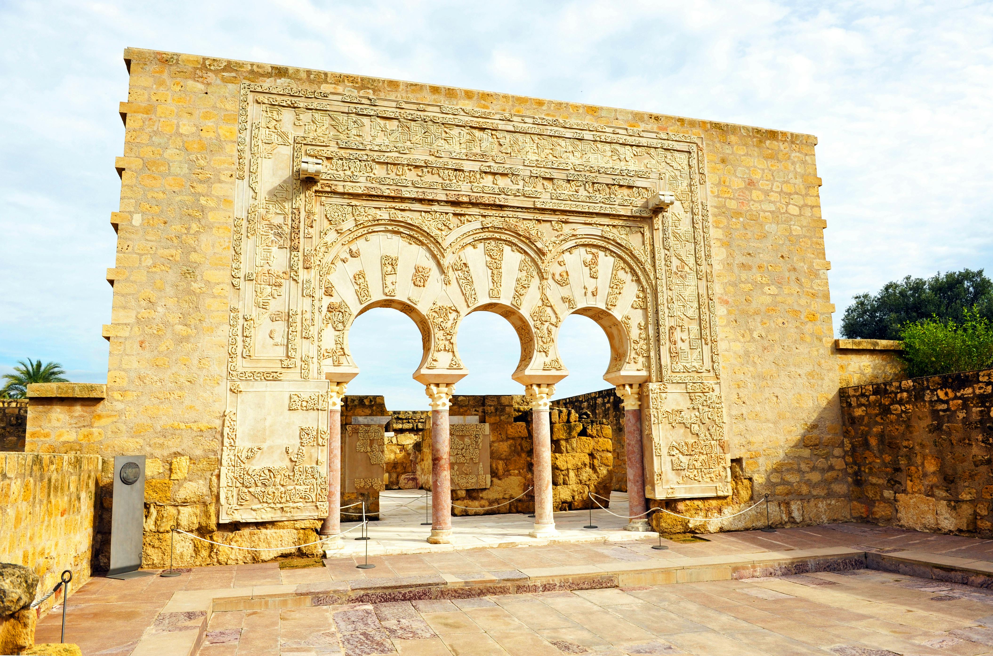 Visita guiada ao sítio arqueológico Medina Azahara