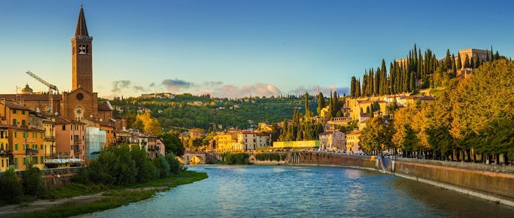 Full-day tour to Venice and Verona from Milan