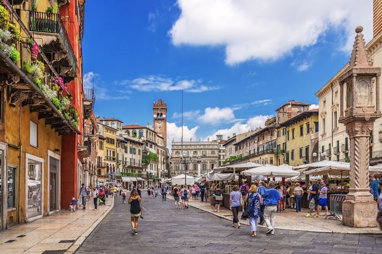 Full-day tour to Venice and Verona from Milan
