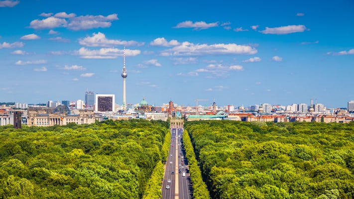 Berlin  walking tour to the top 10 sightseeing attractions