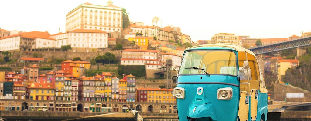 Porto historical center and the best viewpoints on a tuk-tuk