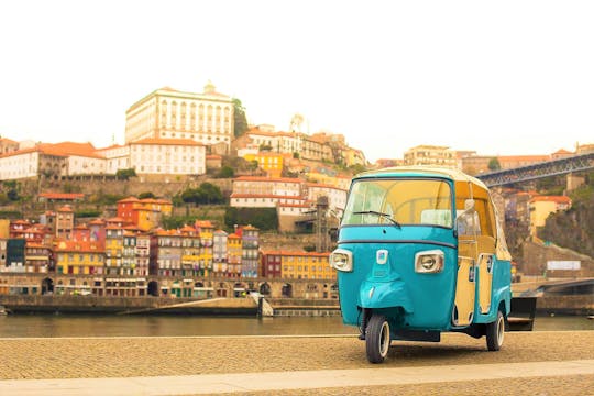 Centro histórico de Oporto y los mejores miradores en un tuk-tuk