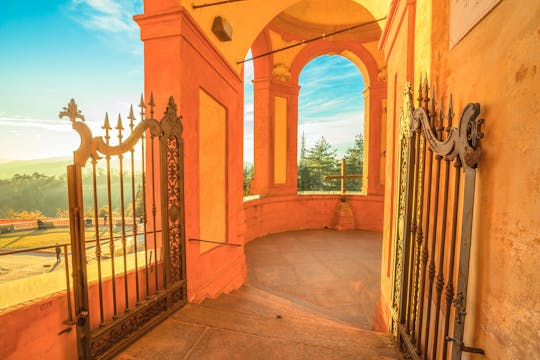 Führung durch die Wallfahrtskirche San Luca und Panoramatour mit dem Touristenzug