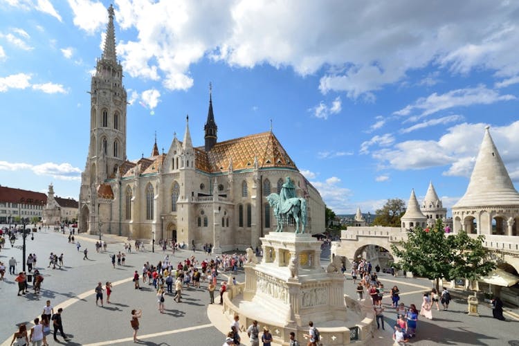 Half-day sightseeing city tour in Budapest