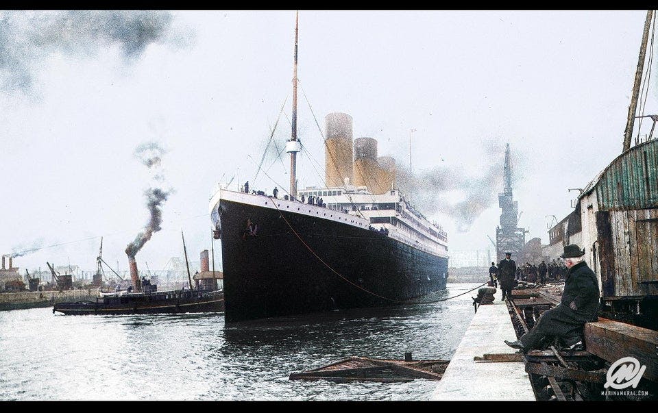 Gehen Sie die Geheimnisse der Titanic durch