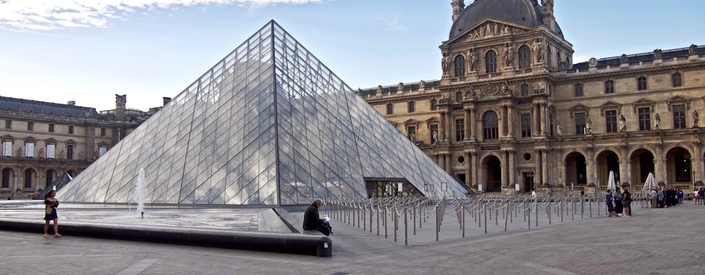 Visite as atrações imperdíveis do Museu do Louvre em grupo de 6