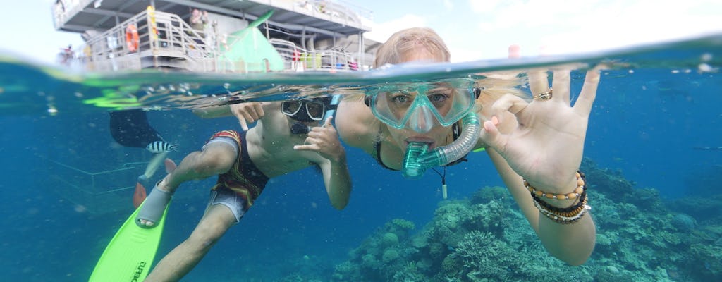 Croisière mondiale marine à la Grande Barrière de Corail