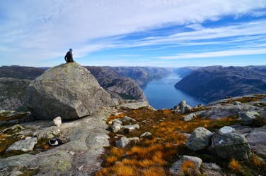 Privétour van een hele dag naar Hardangerfjord vanuit Bergen