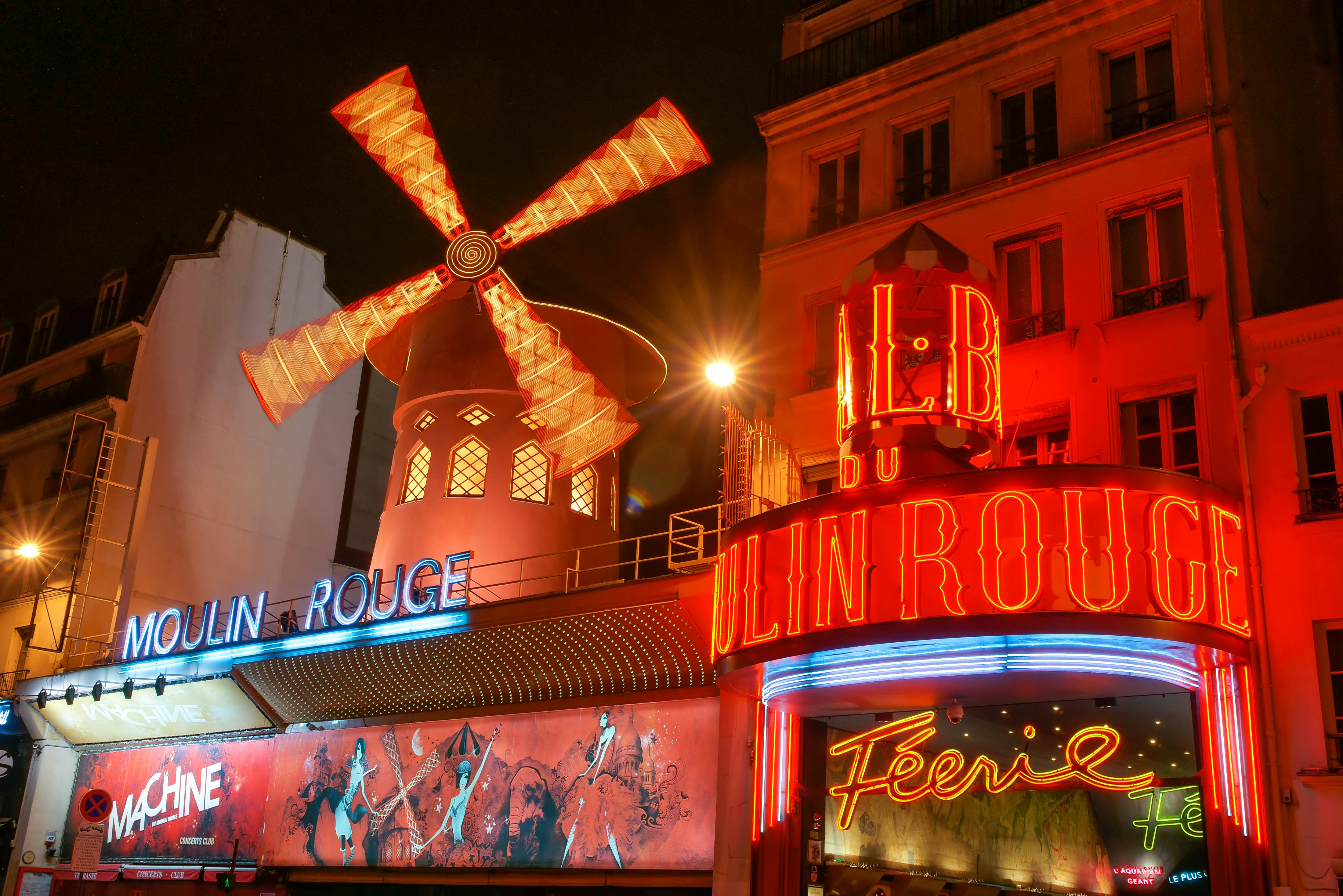 Tickets voor de show in Moulin Rouge