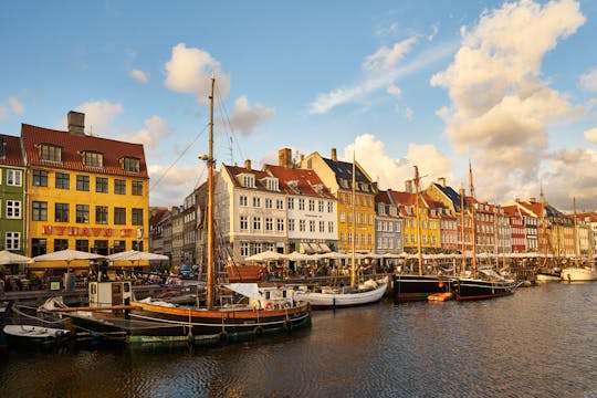 Descubre los famosos monumentos de Copenhague en un tour fotográfico privado