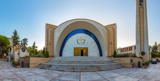 Cultural walking tour in Tirana