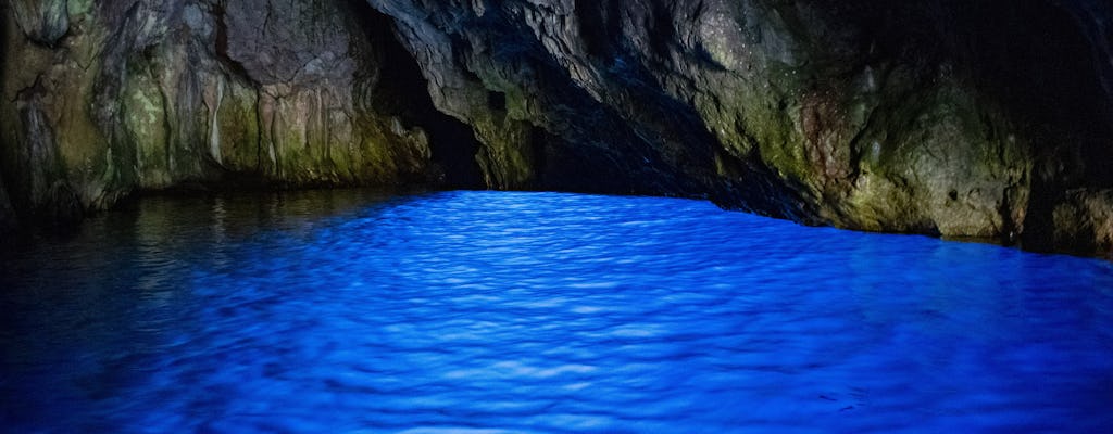 Boat trip to Capo Paniluro sea caves