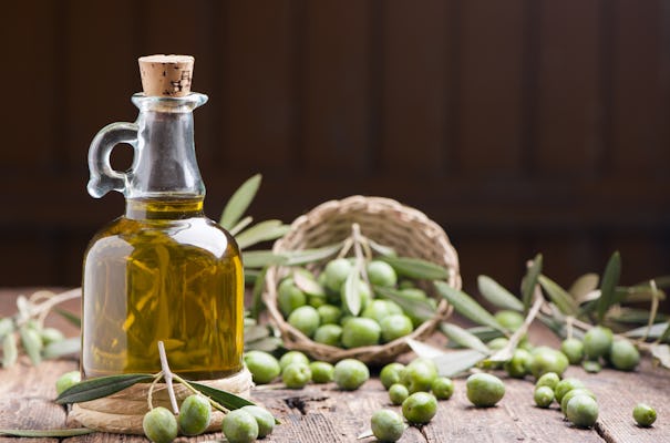 Extra virgin olive oil tasting experience