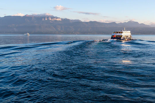 Boat roundtrip between Lausanne and Evian