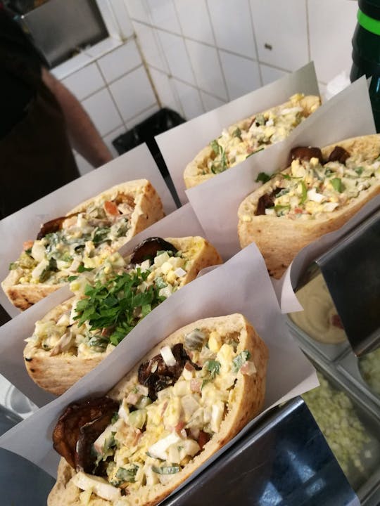 Street food tour in Tel Aviv