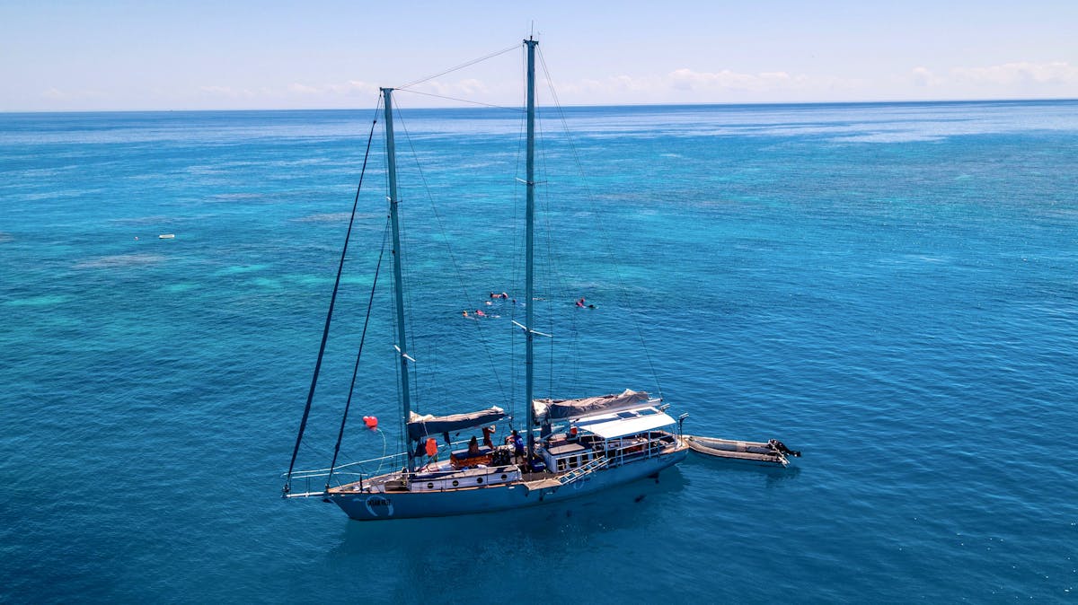 Persoonlijk zeilen, tropisch eiland en snorkelen in het Great Barrier Reef