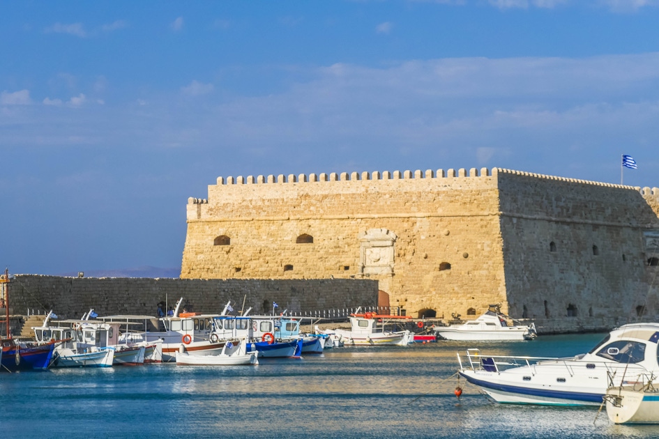 Heraklion Folklore, Traditions & Cultural Heritage Guide
