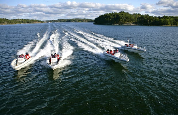 Przejażdżka łodzią motorową RIB po archipelagu sztokholmskim