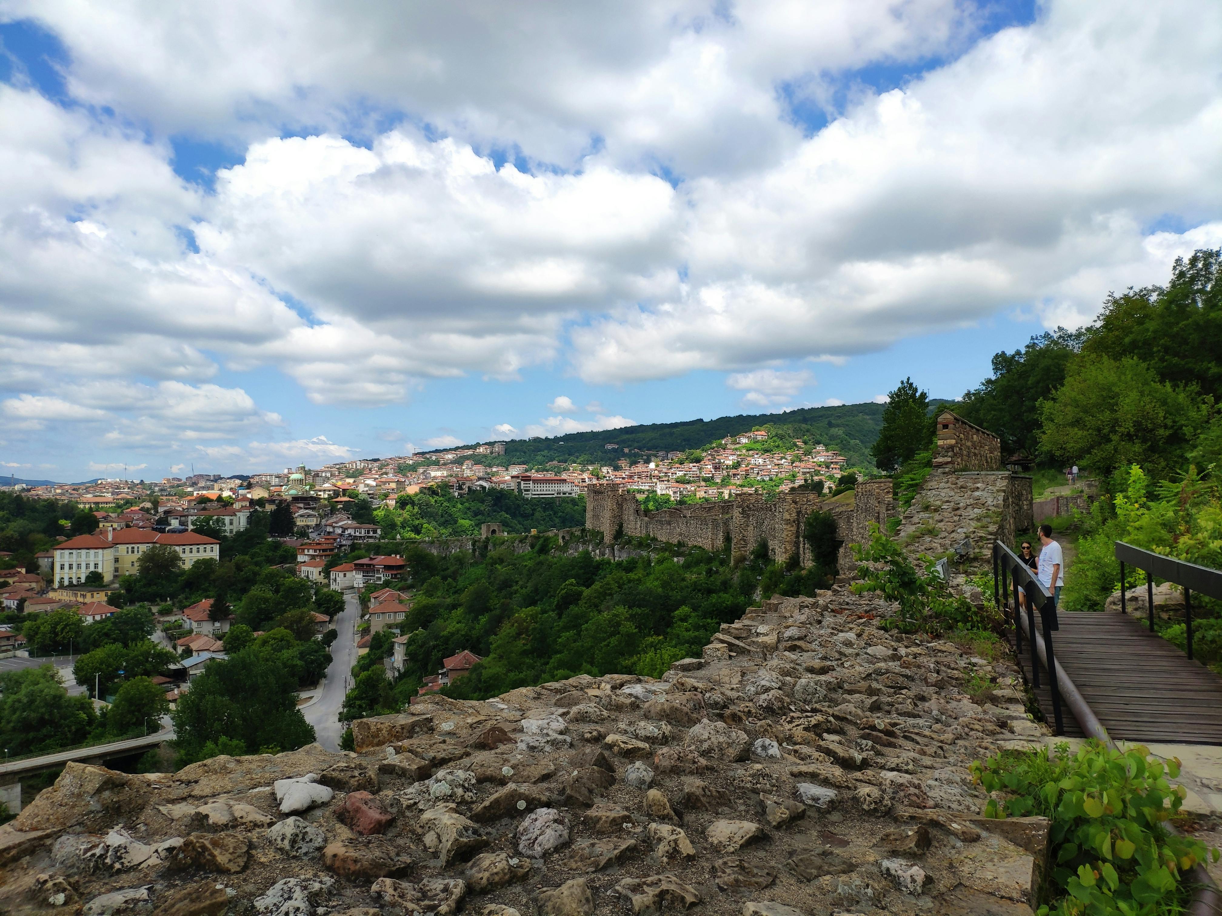 Visita autoguiada a Veliko Tarnovo y Arbanassi desde Sofía